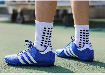 Stryde Mid-Calf Grip Socks